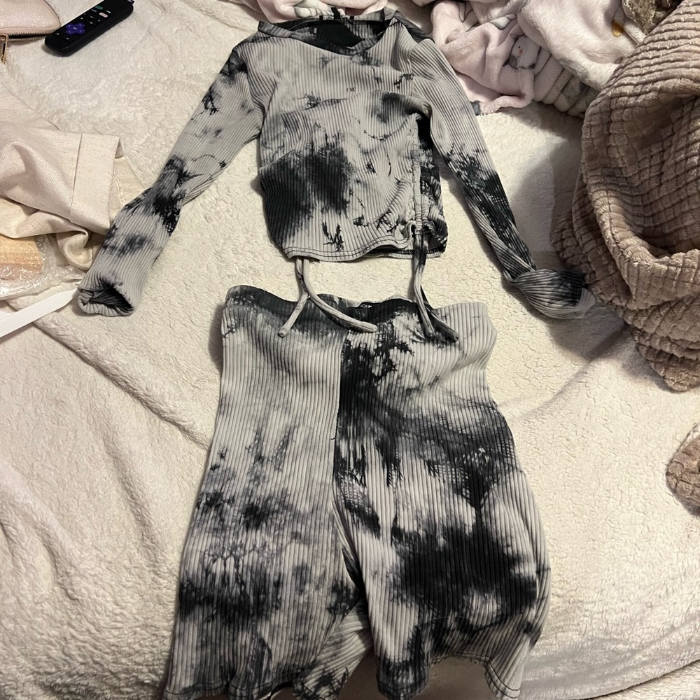 Size small matching set from fashion nova